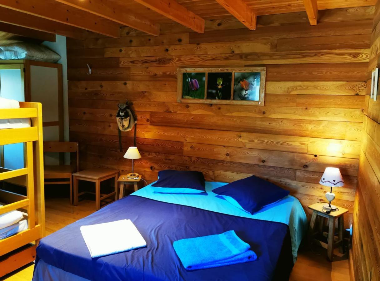 Gite D'Etape Auberge De L'Ardoisiere Jausiers Eksteriør billede